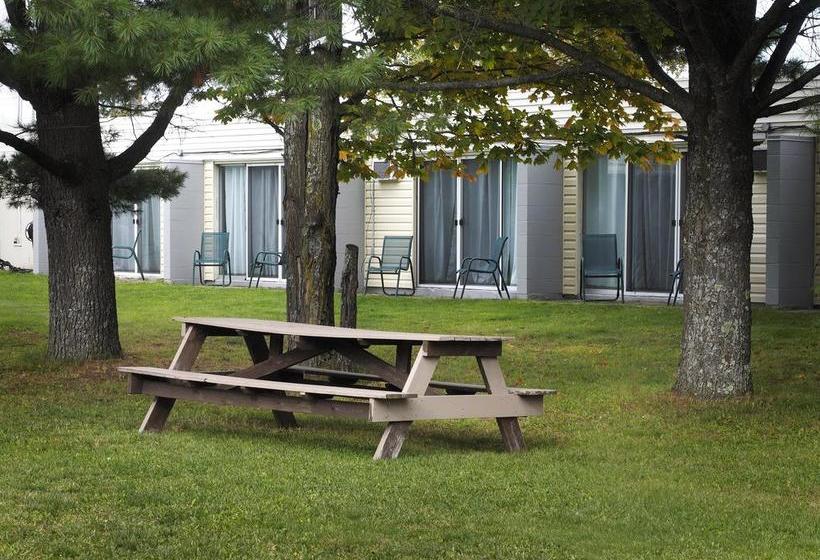 Ambassador Motel | Sault Sainte Marie | Ontario | Canada 7