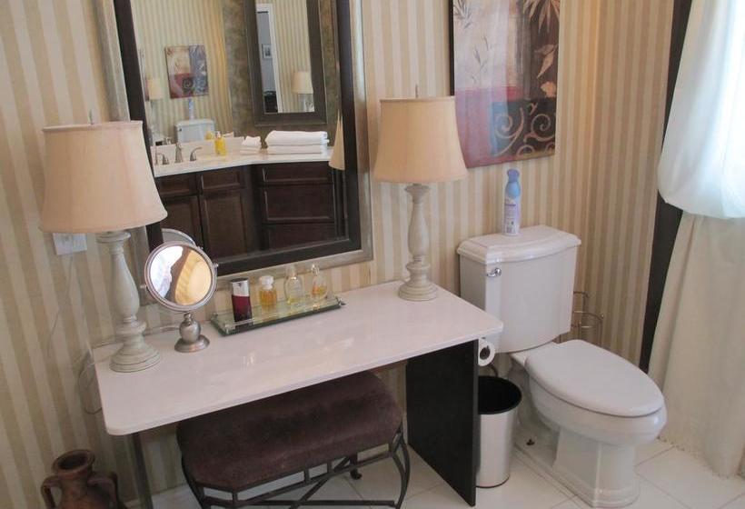 The Columns Bed & Breakfast | Winnipeg | Manitoba | Canada 2