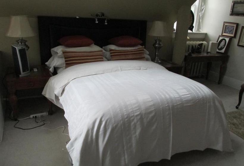 The Columns Bed & Breakfast | Winnipeg | Manitoba | Canada 7