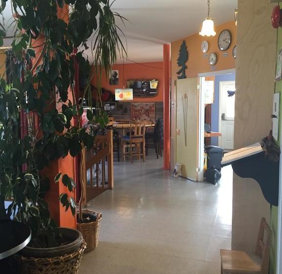 Hostel Auberge Internationale Le Tangon | Sept-Iles | Quebec | Canada 18
