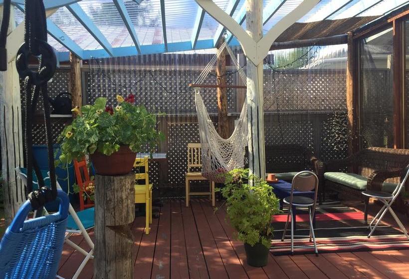 Hostel Auberge Internationale Le Tangon | Sept-Iles | Quebec | Canada 4