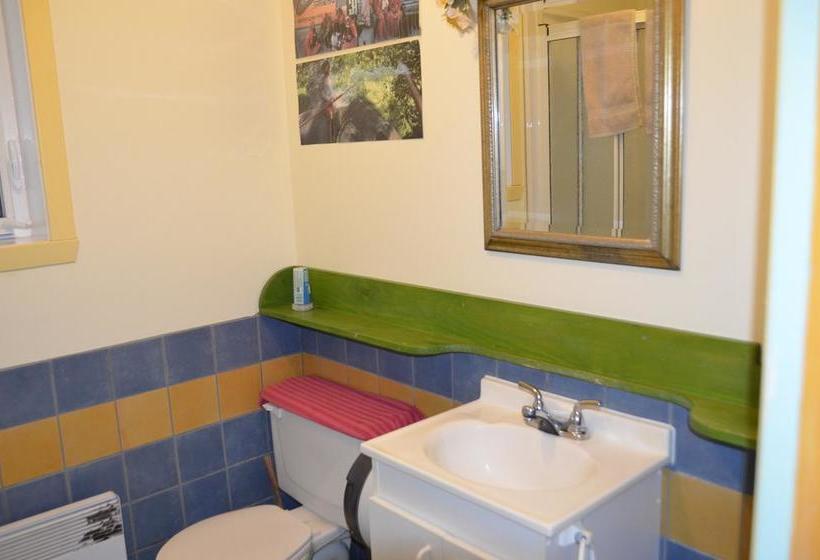 Hostel Auberge Internationale Le Tangon | Sept-Iles | Quebec | Canada 8