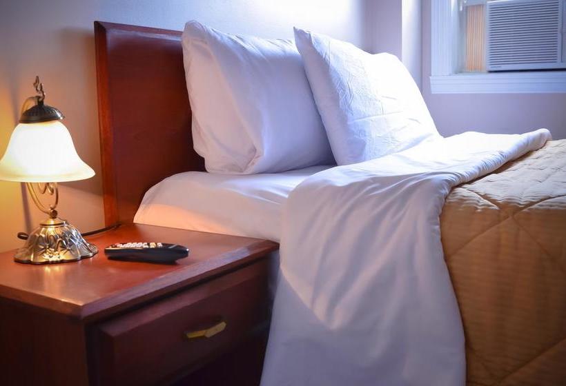 Le Grand Hôtel | Saint Georges | Quebec | Canada 1