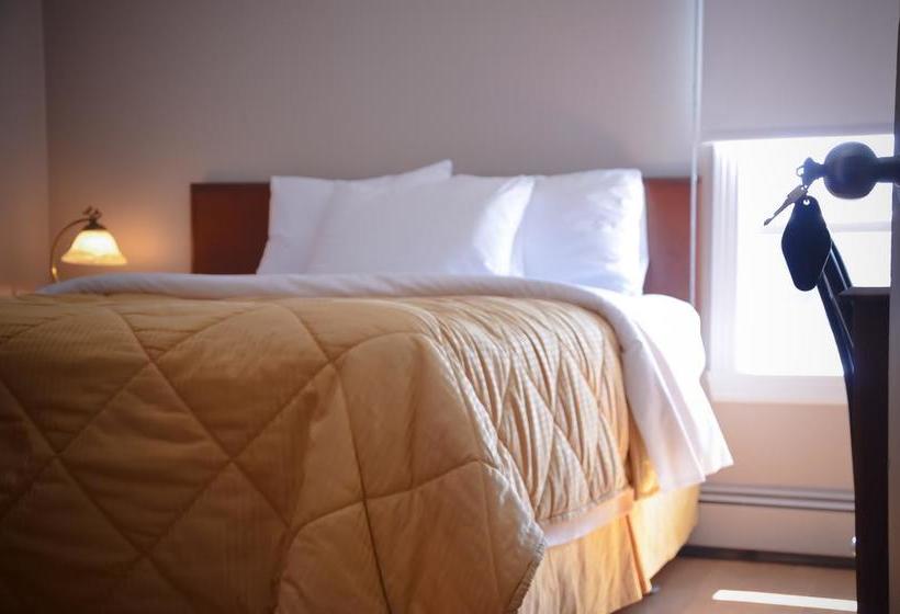 Le Grand Hôtel | Saint Georges | Quebec | Canada 16