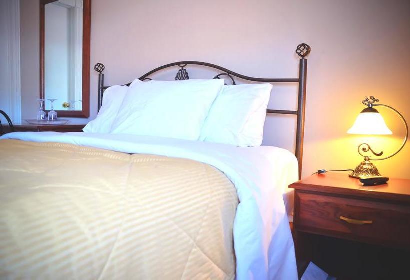 Le Grand Hôtel | Saint Georges | Quebec | Canada 20