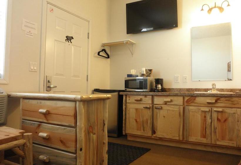 Motel Bear S Den Lodge | Shaunavon | Saskatchewan | Canada 13