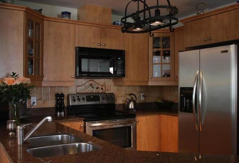 Hotel Complexe Le 60 | Piedmont | Quebec | Canada 7