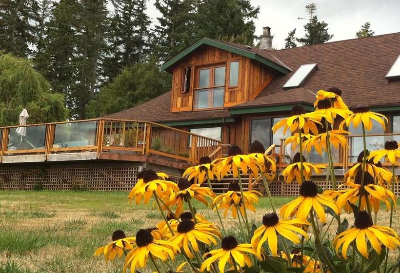 Beach House Bed And Breakfast Courtenay