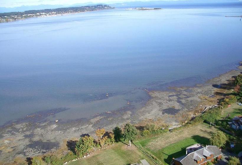 Beach House Bed And Breakfast | Courtenay | British Columbia | Canada 1