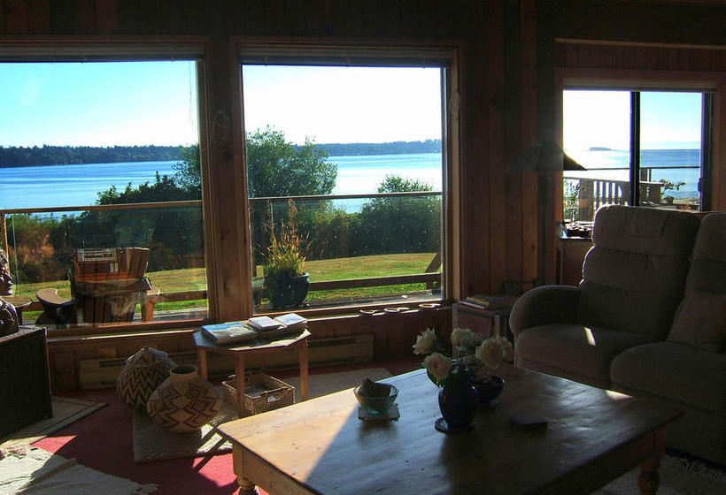 Beach House Bed And Breakfast | Courtenay | British Columbia | Canada 17