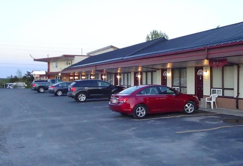 Chateau Guay Motel & Restaurant Ontario