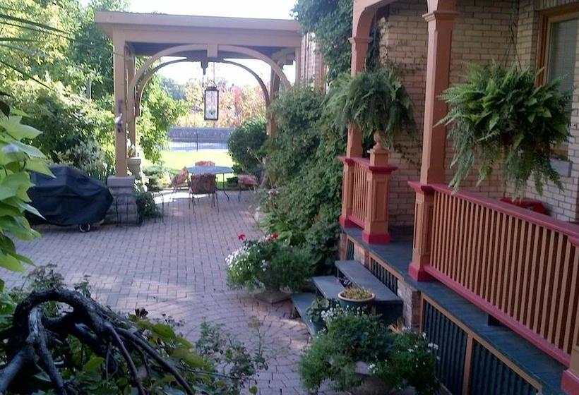 Park Place B&b | Niagara Falls | Ontario | Canada 2