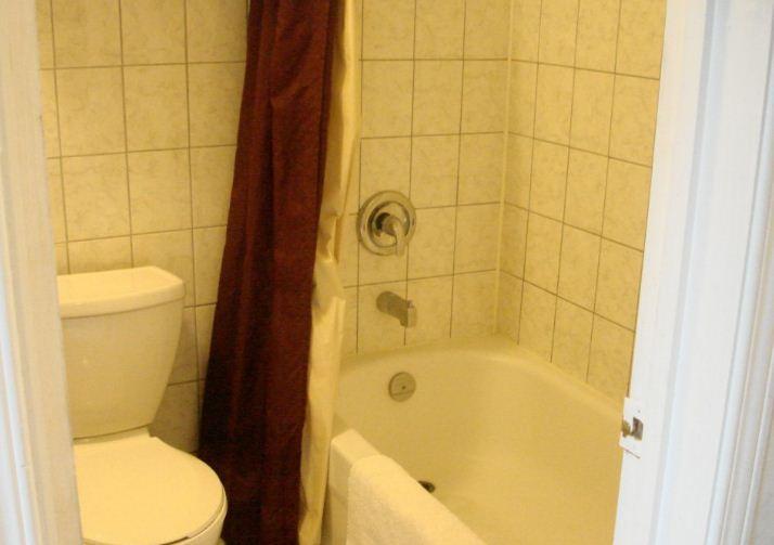 Wayfare Motel | Guelph | Ontario | Canada 9