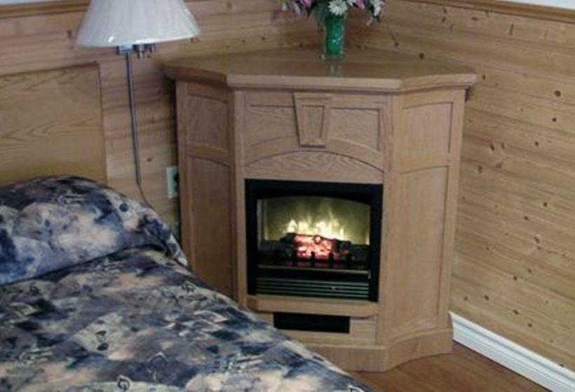 Dockside Motel St. Barbe