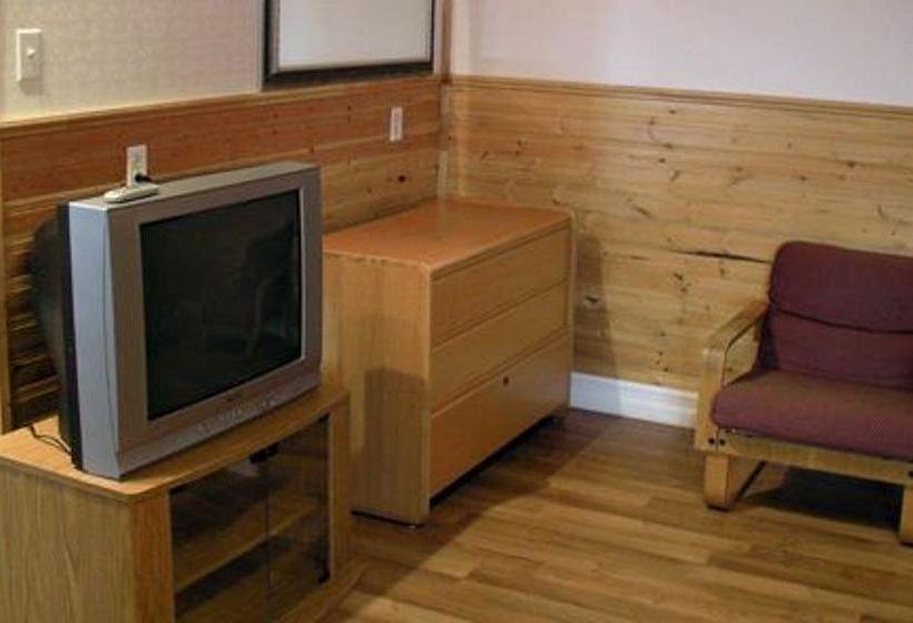 Dockside Motel | St. Barbe | Newfoundland and Labrador | Canada 1