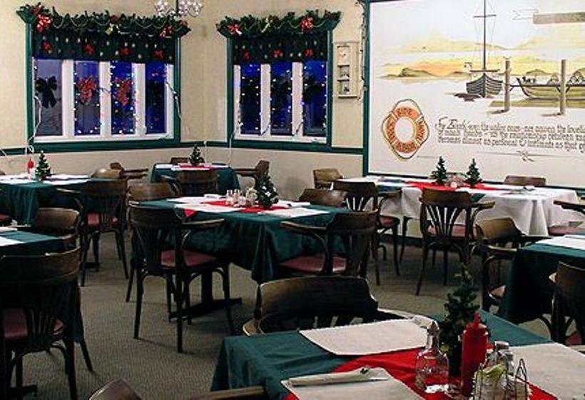 Dockside Motel | St. Barbe | Newfoundland and Labrador | Canada 4