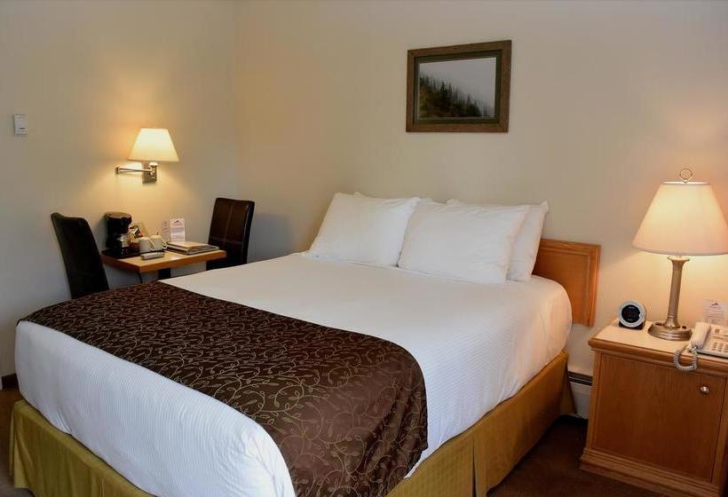 Swiss Chalet Motel | Revelstoke | British Columbia | Canada 1