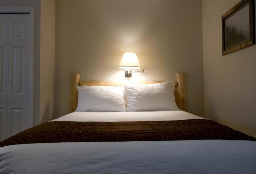 Swiss Chalet Motel | Revelstoke | British Columbia | Canada 9