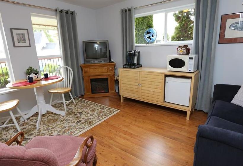 Telco House B&b | Port Hardy | British Columbia | Canada 11