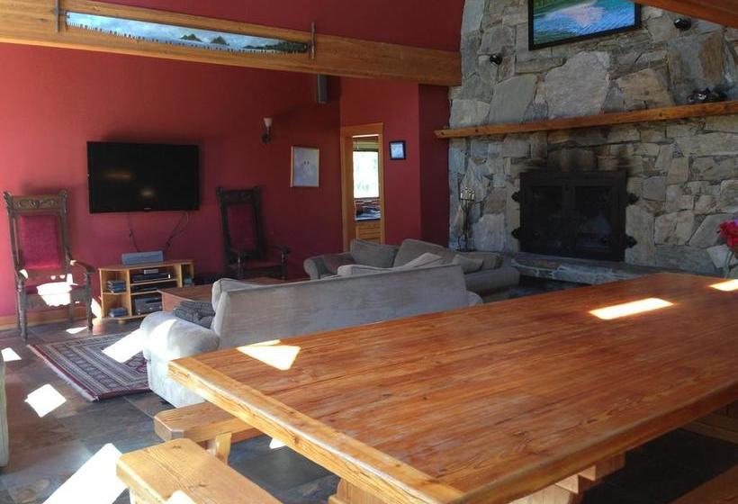 Hostel Alpine Lodge Whistler | Whistler | British Columbia | Canada 5