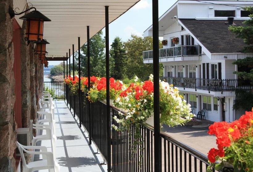Motel Panoramique | Saguenay | Quebec | Canada 15