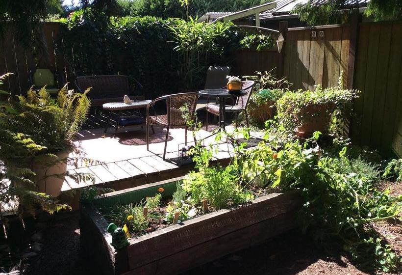 Bev & Sandy S Place B&b | Nanaimo | British Columbia | Canada 13