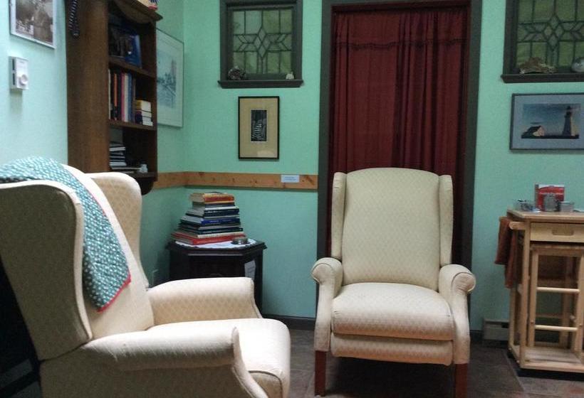 Bev & Sandy S Place B&b | Nanaimo | British Columbia | Canada 14