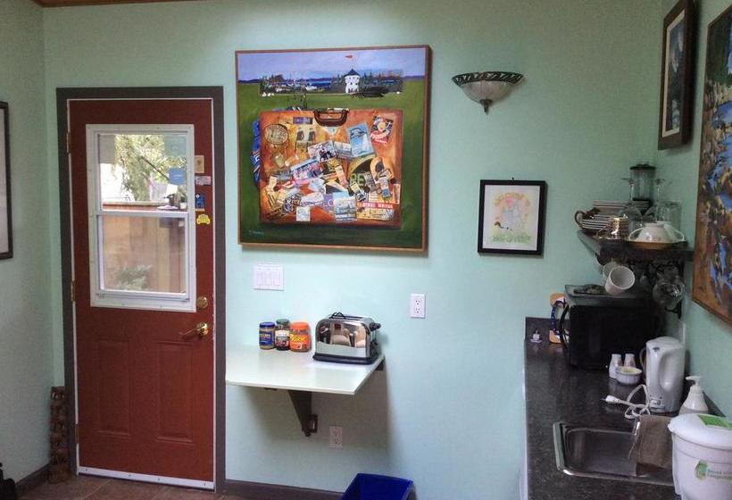 Bev & Sandy S Place B&b | Nanaimo | British Columbia | Canada 17