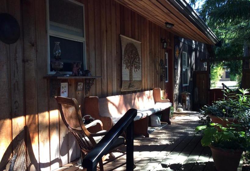 Bev & Sandy S Place B&b | Nanaimo | British Columbia | Canada 9