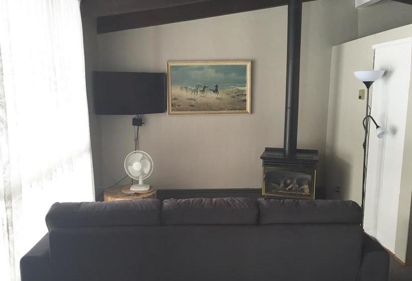 Motel Moores Mountain Lodge | Blue Mountains | Ontario | Canada 10