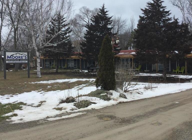 Motel Moores Mountain Lodge | Blue Mountains | Ontario | Canada 18