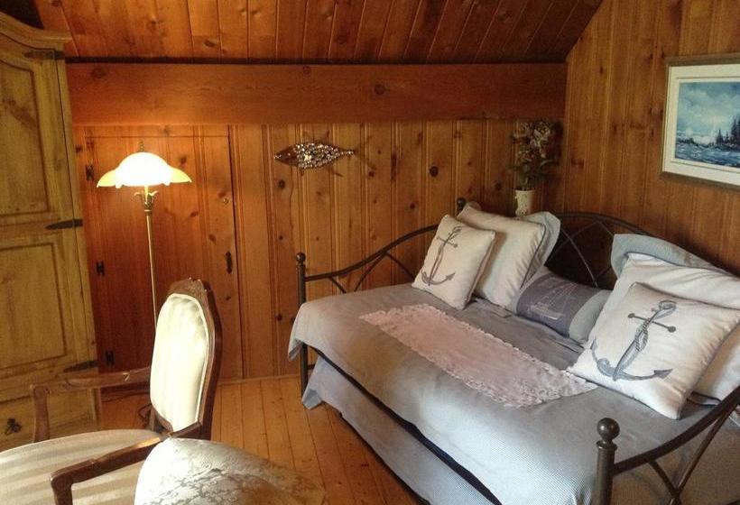 Bed and Breakfast Gite La Tourelle Du Cap | La Malbaie | Quebec | Canada 12