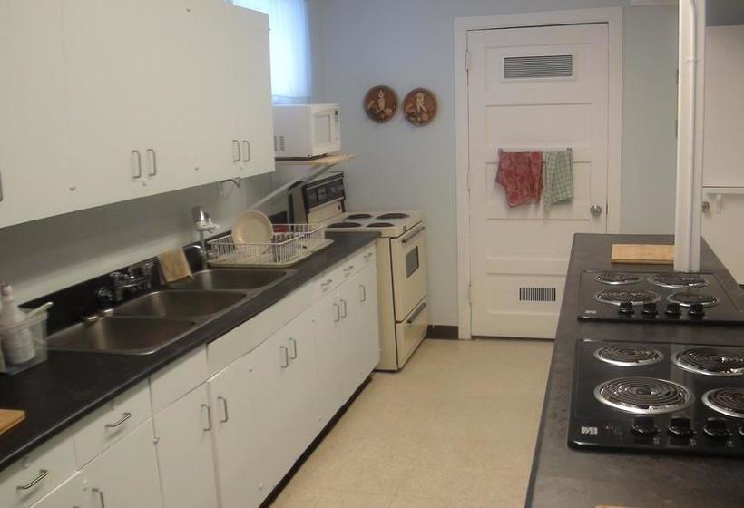 Hostelling International Regina | Regina | Saskatchewan | Canada 15