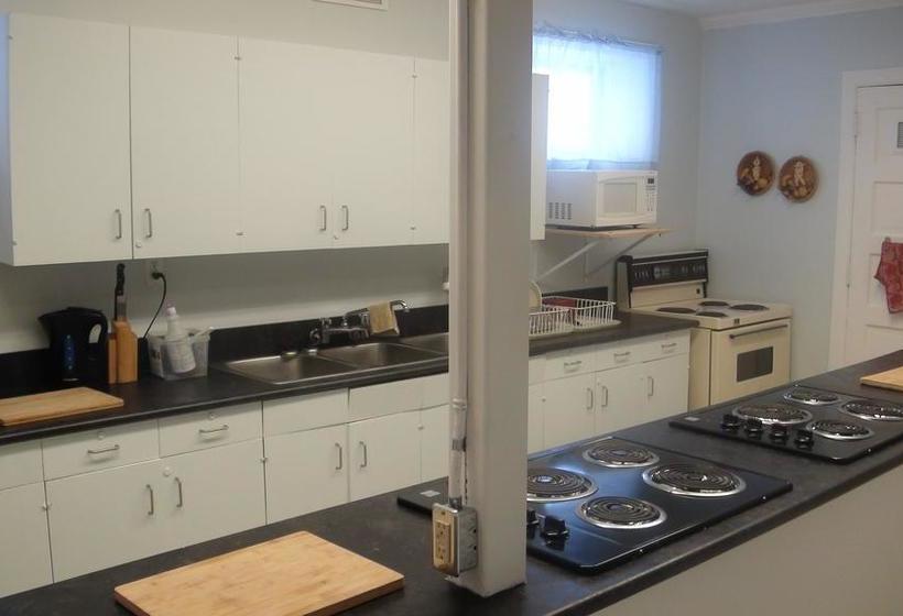 Hostelling International Regina | Regina | Saskatchewan | Canada 16