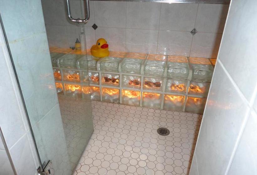 Northern Lights Bed & Breakfast | Edmonton | Alberta | Canada 18