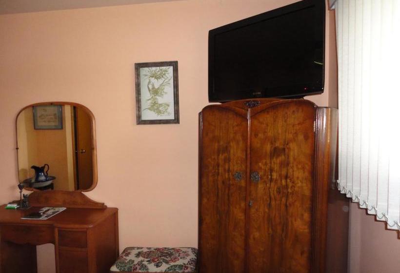 Northern Lights Bed & Breakfast | Edmonton | Alberta | Canada 7