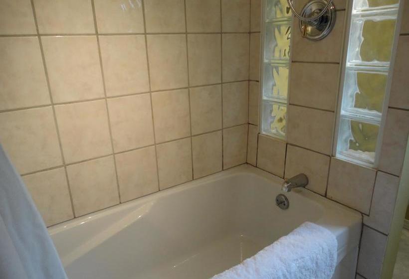 Northern Lights Bed & Breakfast | Edmonton | Alberta | Canada 9