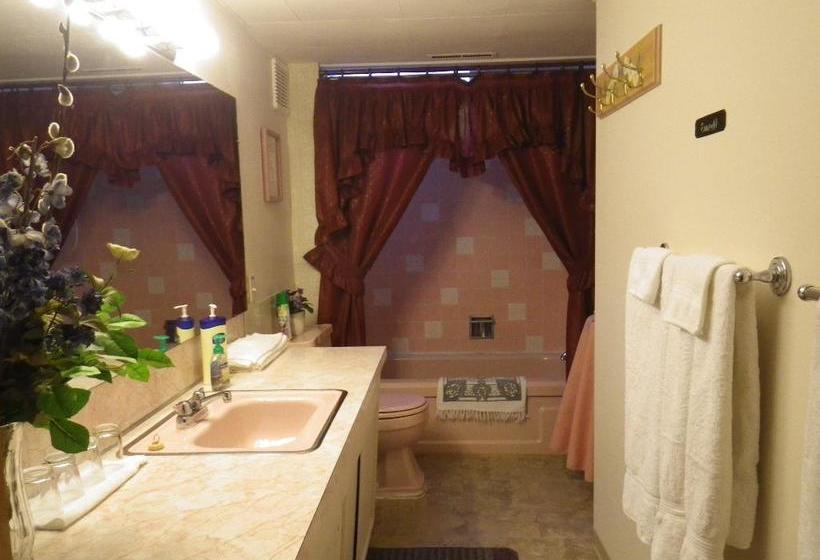 Beach Estates Inn Bed And Breakfast | Nanaimo | British Columbia | Canada 17