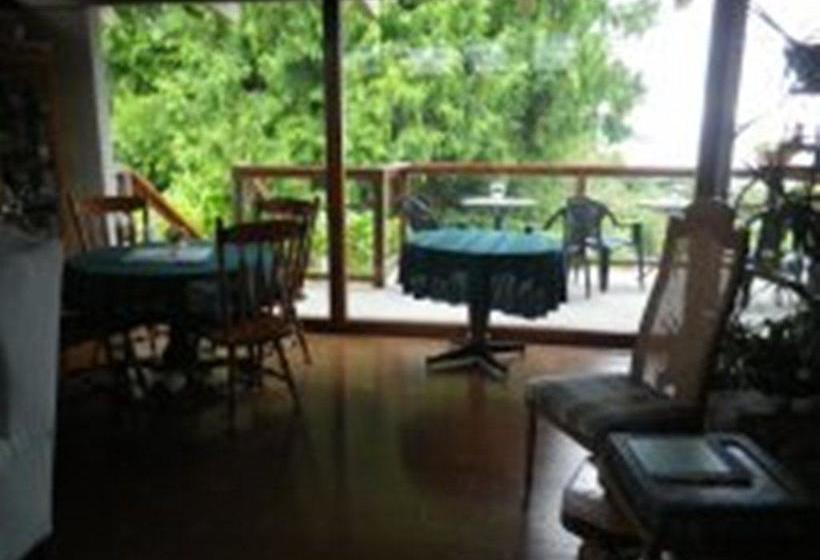 Beach Estates Inn Bed And Breakfast | Nanaimo | British Columbia | Canada 3