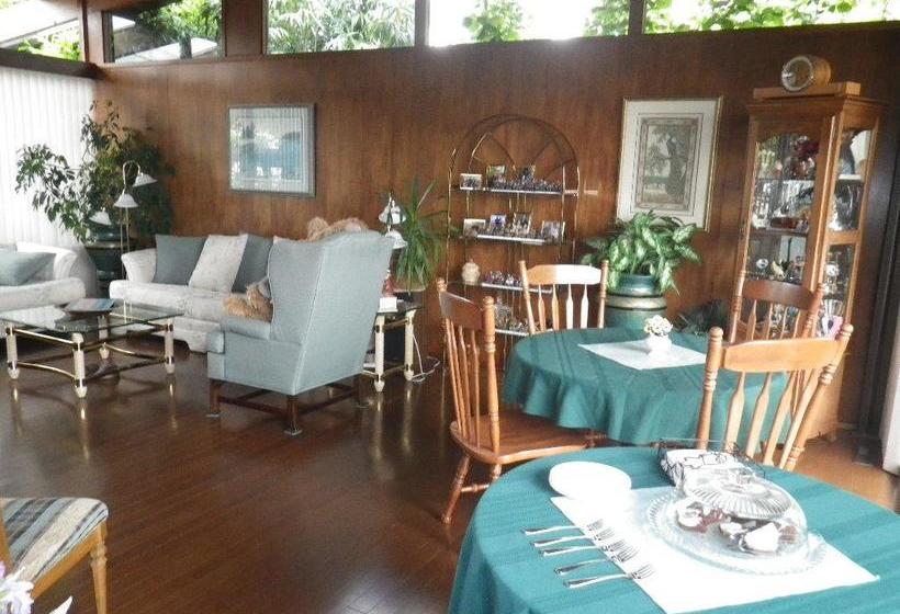 Beach Estates Inn Bed And Breakfast | Nanaimo | British Columbia | Canada 5