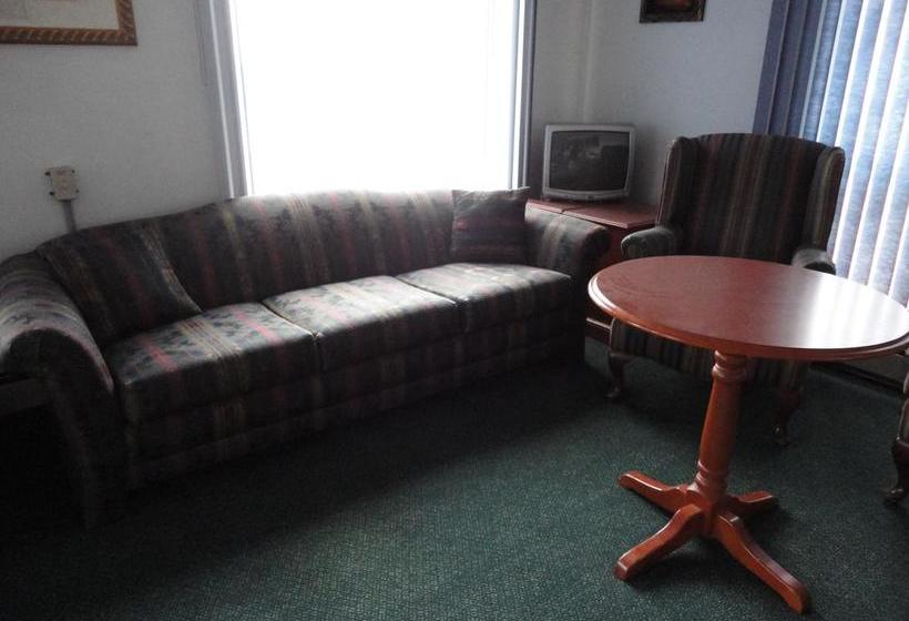 Matador Motel | Drayton Valley | Alberta | Canada 18