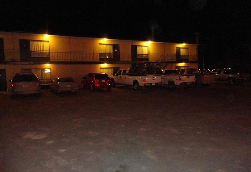 Matador Motel | Drayton Valley | Alberta | Canada 3