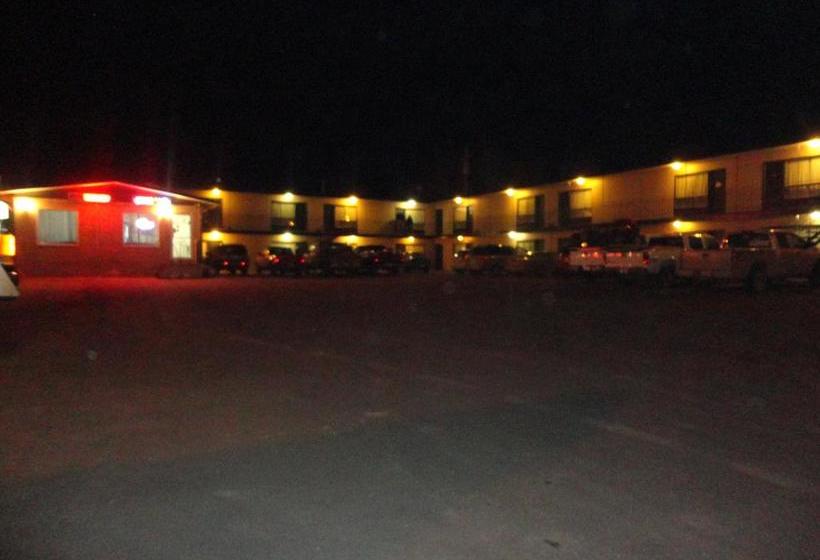 Matador Motel | Drayton Valley | Alberta | Canada 8