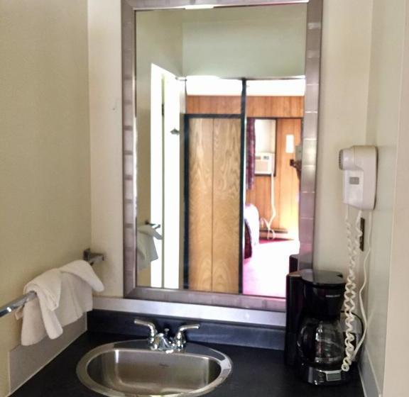 Gold Pan Motel | Quesnel | British Columbia | Canada 18