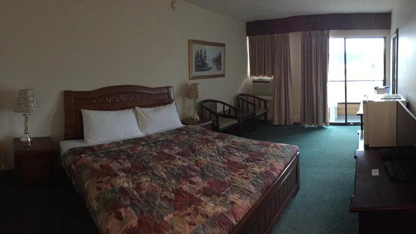 Hotel Hot Spring Villa | Harrison hot Springs | British Columbia | Canada 1