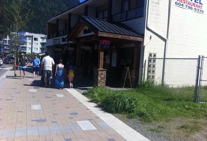 Hotel Hot Spring Villa | Harrison hot Springs | British Columbia | Canada 15