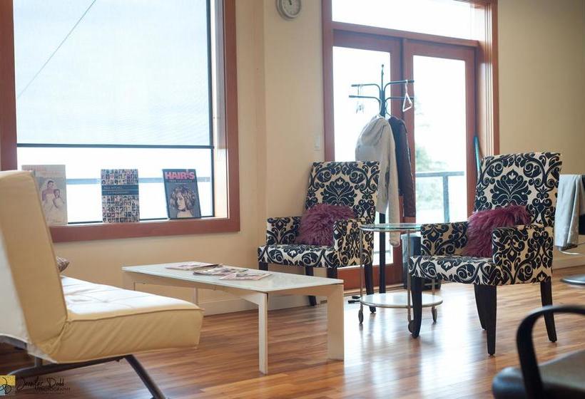 Hotel Beyond Bliss Suites & Spa | Powell River | British Columbia | Canada 15