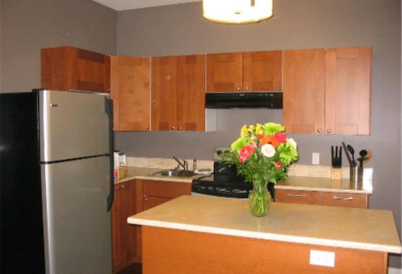 Hotel Beyond Bliss Suites & Spa | Powell River | British Columbia | Canada 2