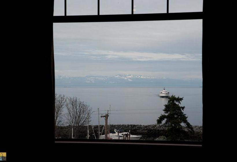 Hotel Beyond Bliss Suites & Spa | Powell River | British Columbia | Canada 8