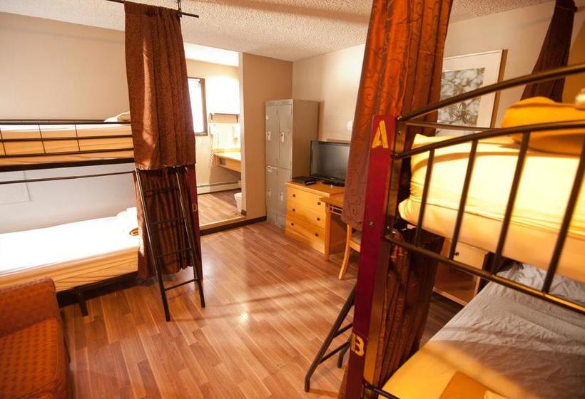 Banff International Hostel | Banff | Alberta | Canada 14